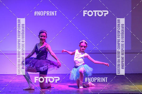 Buy your photos of the eventApresentao de dana  da Escola Uruguai na Escola Rainha do Brasil on Fotop