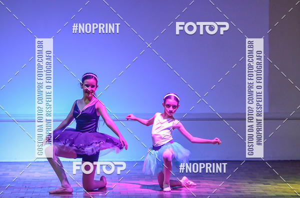 Buy your photos of the eventApresentao de dana  da Escola Uruguai na Escola Rainha do Brasil on Fotop