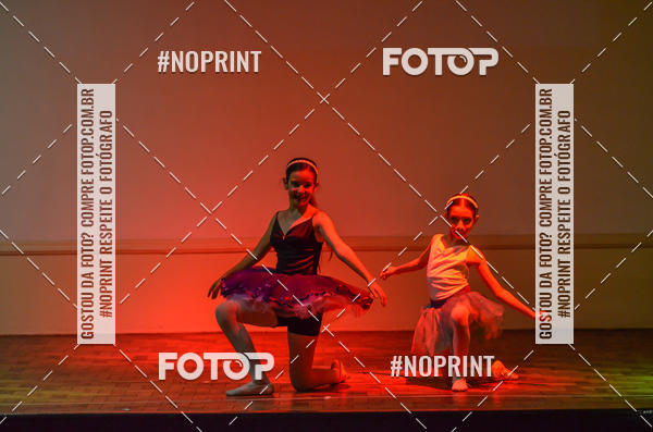 Buy your photos of the eventApresentao de dana  da Escola Uruguai na Escola Rainha do Brasil on Fotop