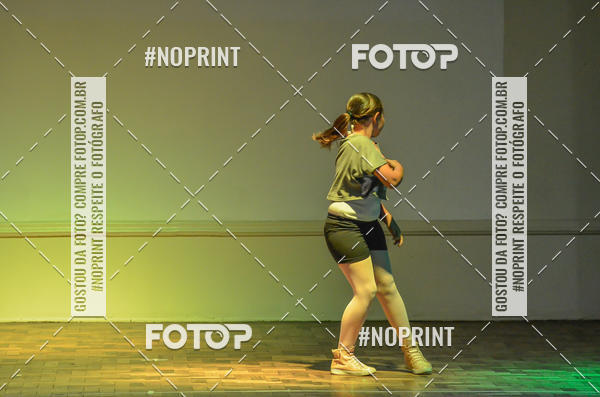 Buy your photos of the eventApresentao de dana  da Escola Uruguai na Escola Rainha do Brasil on Fotop