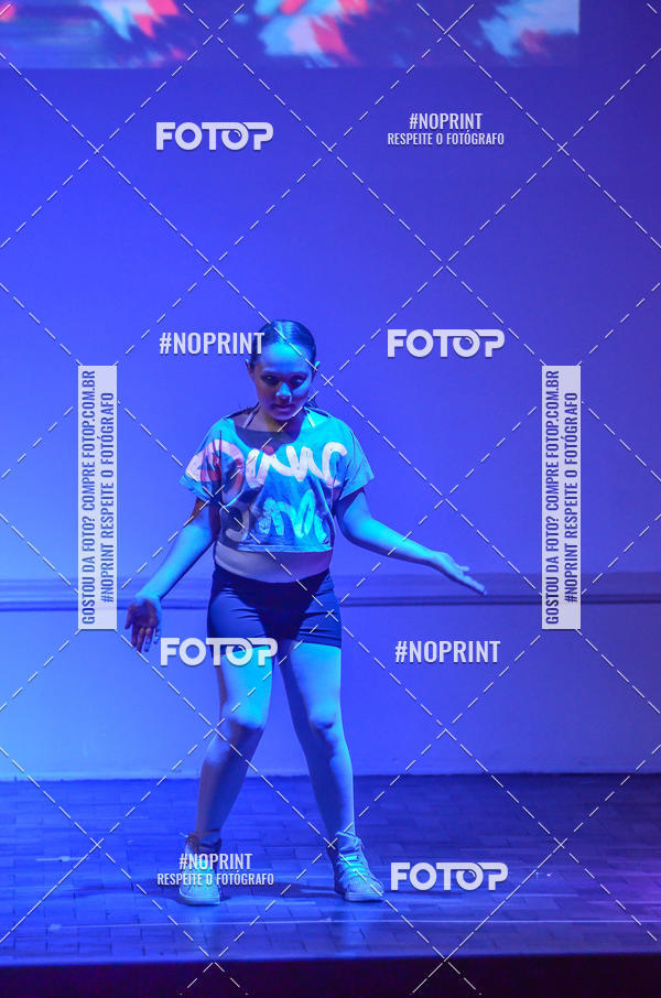 Buy your photos of the eventApresentao de dana  da Escola Uruguai na Escola Rainha do Brasil on Fotop
