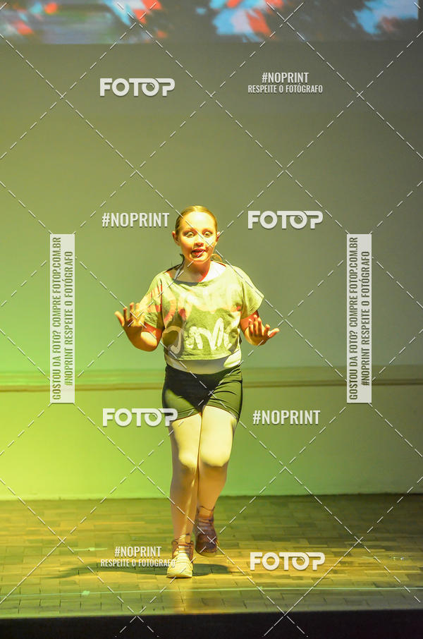 Buy your photos of the eventApresentao de dana  da Escola Uruguai na Escola Rainha do Brasil on Fotop