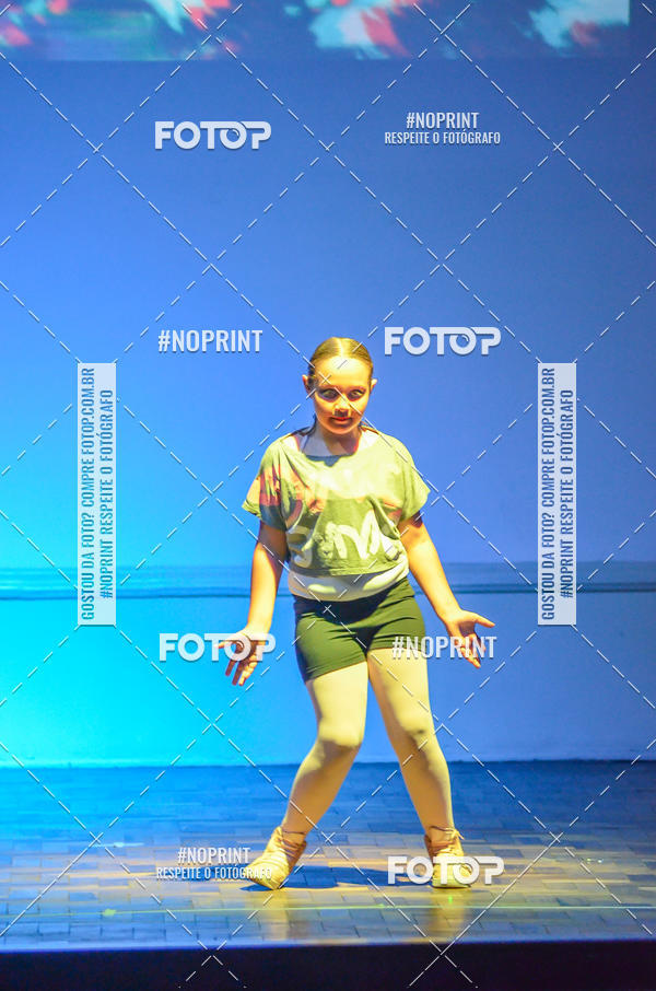 Buy your photos of the eventApresentao de dana  da Escola Uruguai na Escola Rainha do Brasil on Fotop