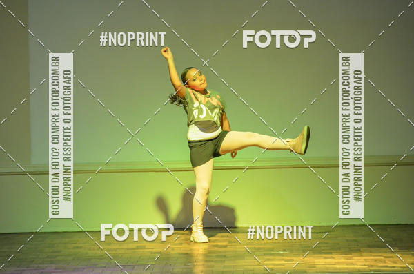 Buy your photos of the eventApresentao de dana  da Escola Uruguai na Escola Rainha do Brasil on Fotop