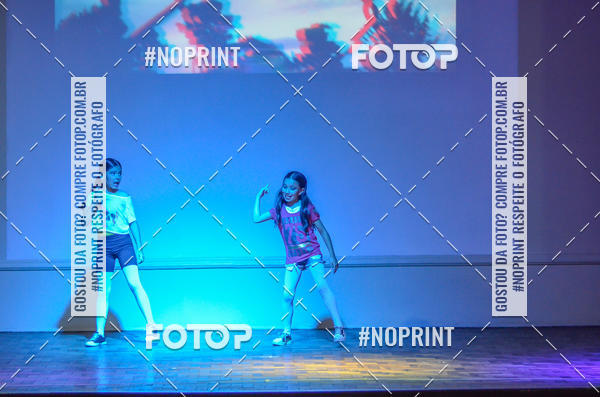 Buy your photos of the eventApresentao de dana  da Escola Uruguai na Escola Rainha do Brasil on Fotop