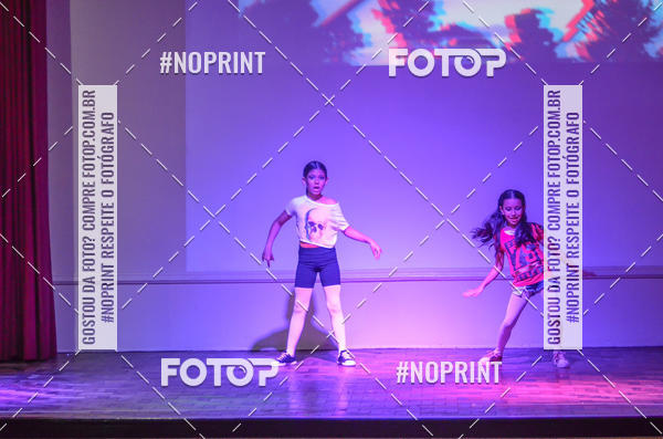 Buy your photos of the eventApresentao de dana  da Escola Uruguai na Escola Rainha do Brasil on Fotop