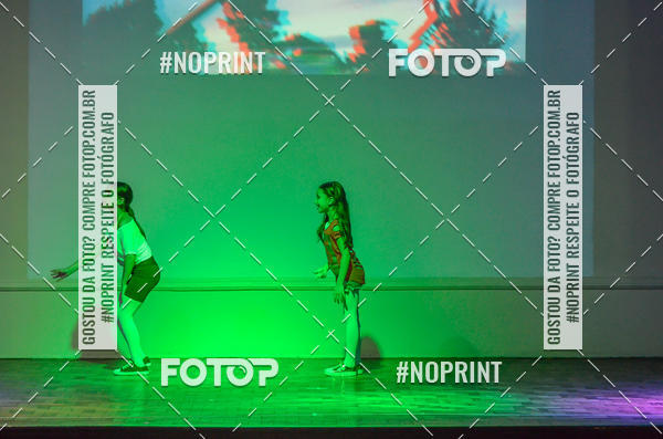 Buy your photos of the eventApresentao de dana  da Escola Uruguai na Escola Rainha do Brasil on Fotop