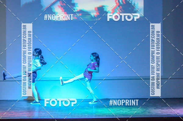 Buy your photos of the eventApresentao de dana  da Escola Uruguai na Escola Rainha do Brasil on Fotop