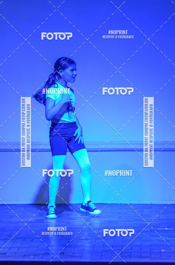 Buy your photos of the eventApresentao de dana  da Escola Uruguai na Escola Rainha do Brasil on Fotop