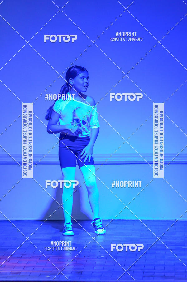 Buy your photos of the eventApresentao de dana  da Escola Uruguai na Escola Rainha do Brasil on Fotop