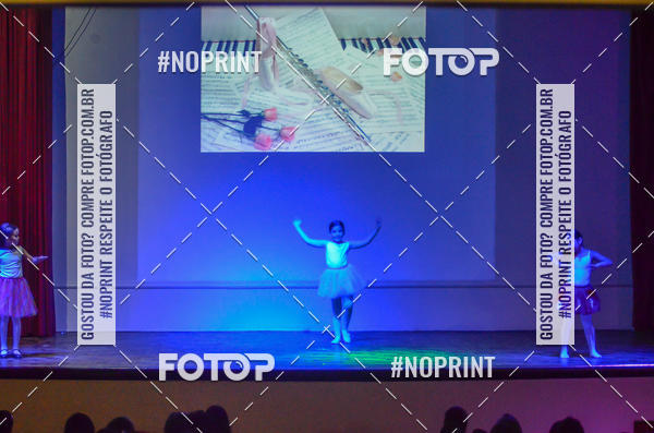 Buy your photos of the eventApresentao de dana  da Escola Uruguai na Escola Rainha do Brasil on Fotop