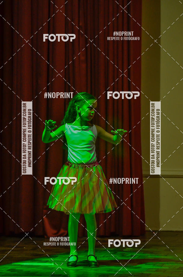 Buy your photos of the eventApresentao de dana  da Escola Uruguai na Escola Rainha do Brasil on Fotop