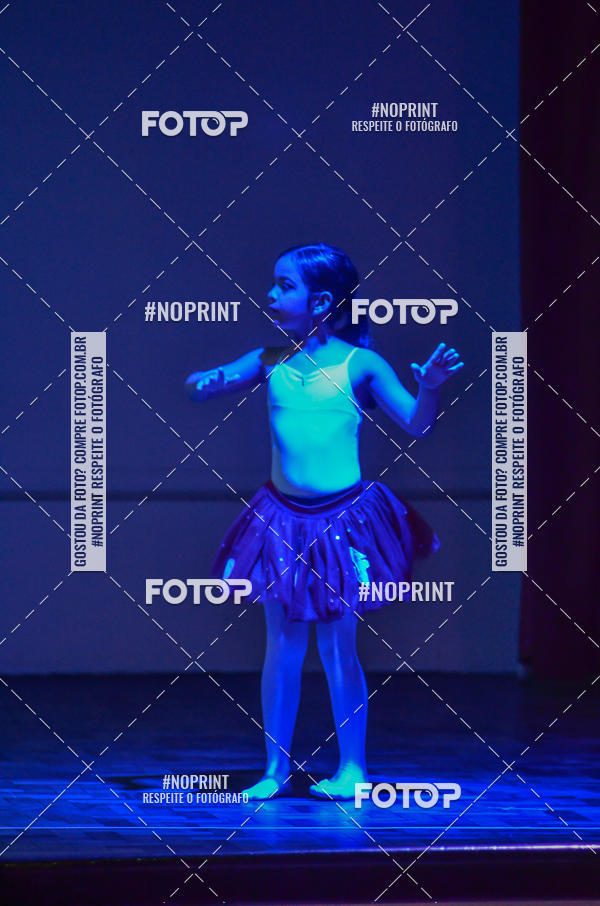 Buy your photos of the eventApresentao de dana  da Escola Uruguai na Escola Rainha do Brasil on Fotop