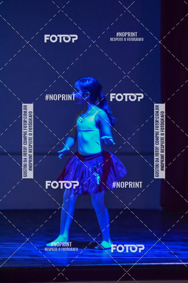 Buy your photos of the eventApresentao de dana  da Escola Uruguai na Escola Rainha do Brasil on Fotop