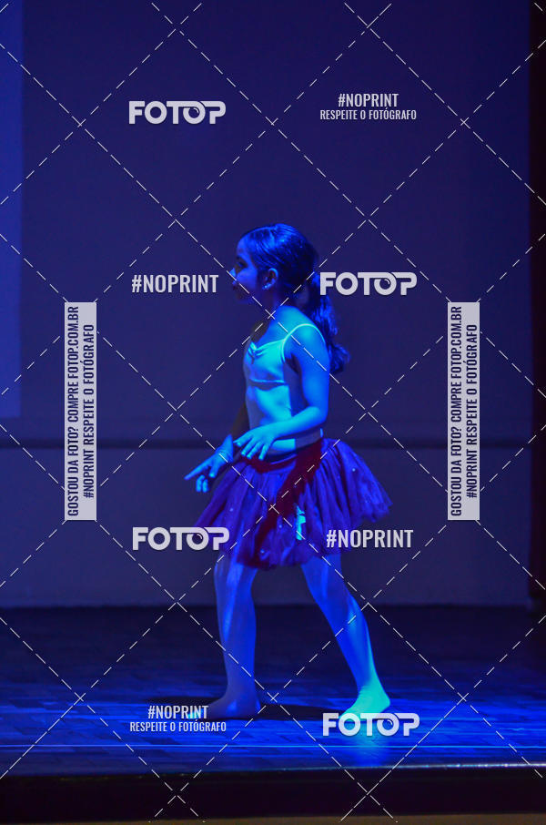 Buy your photos of the eventApresentao de dana  da Escola Uruguai na Escola Rainha do Brasil on Fotop