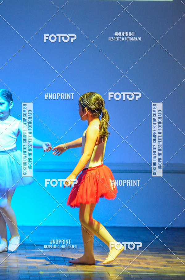 Buy your photos of the eventApresentao de dana  da Escola Uruguai na Escola Rainha do Brasil on Fotop