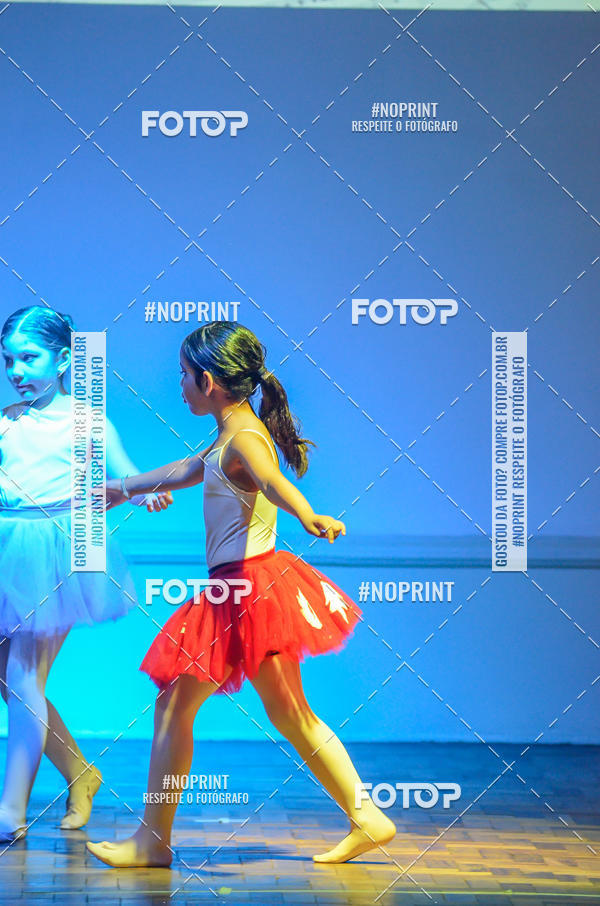 Buy your photos of the eventApresentao de dana  da Escola Uruguai na Escola Rainha do Brasil on Fotop