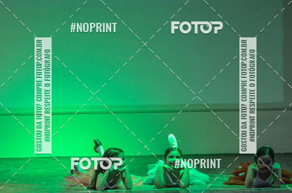 Buy your photos of the eventApresentao de dana  da Escola Uruguai na Escola Rainha do Brasil on Fotop