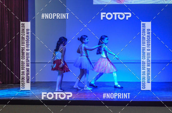 Buy your photos of the eventApresentao de dana  da Escola Uruguai na Escola Rainha do Brasil on Fotop
