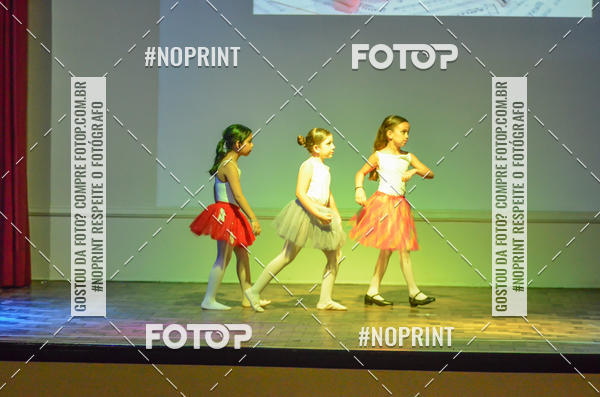Buy your photos of the eventApresentao de dana  da Escola Uruguai na Escola Rainha do Brasil on Fotop