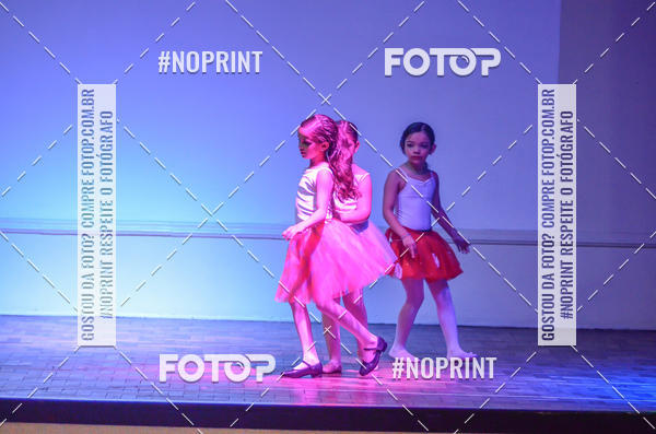 Buy your photos of the eventApresentao de dana  da Escola Uruguai na Escola Rainha do Brasil on Fotop