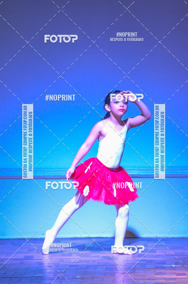 Buy your photos of the eventApresentao de dana  da Escola Uruguai na Escola Rainha do Brasil on Fotop