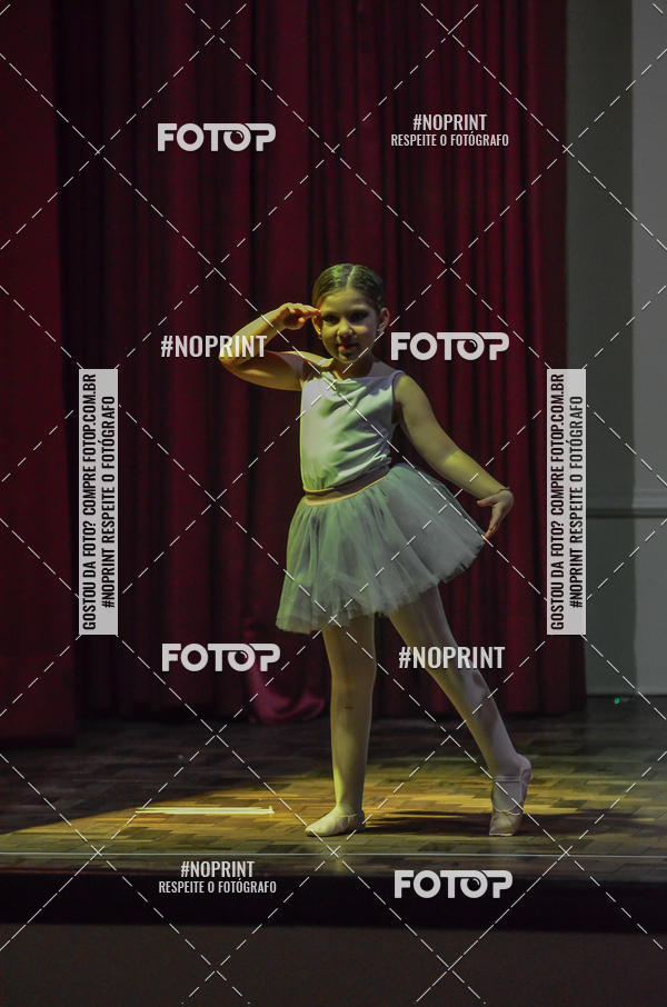 Buy your photos of the eventApresentao de dana  da Escola Uruguai na Escola Rainha do Brasil on Fotop