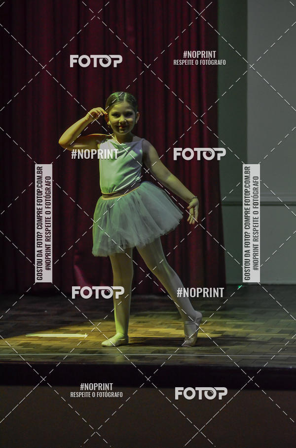 Buy your photos of the eventApresentao de dana  da Escola Uruguai na Escola Rainha do Brasil on Fotop