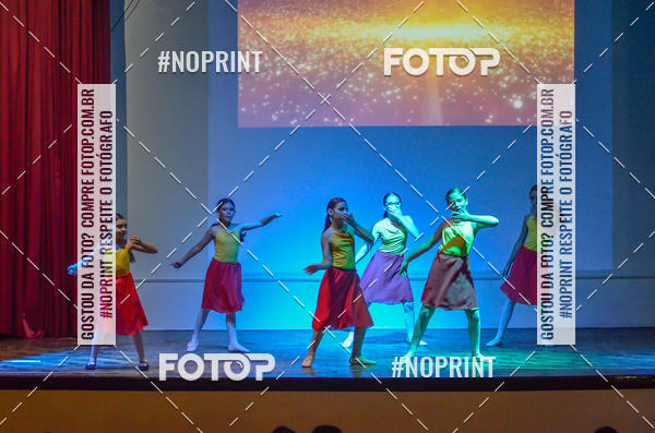 Buy your photos of the eventApresentao de dana  da Escola Uruguai na Escola Rainha do Brasil on Fotop