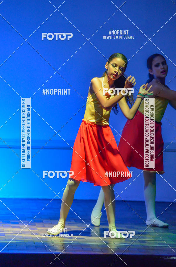 Buy your photos of the eventApresentao de dana  da Escola Uruguai na Escola Rainha do Brasil on Fotop