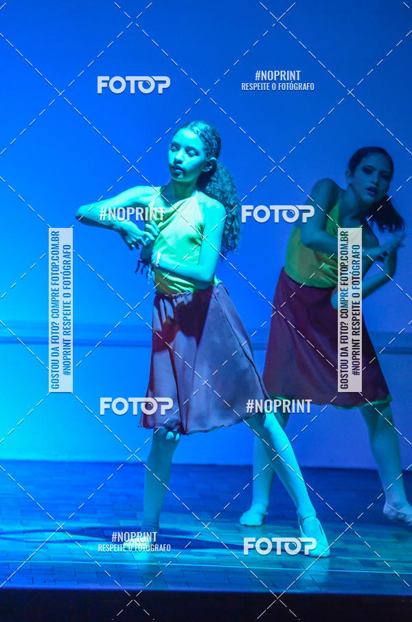 Buy your photos of the eventApresentao de dana  da Escola Uruguai na Escola Rainha do Brasil on Fotop