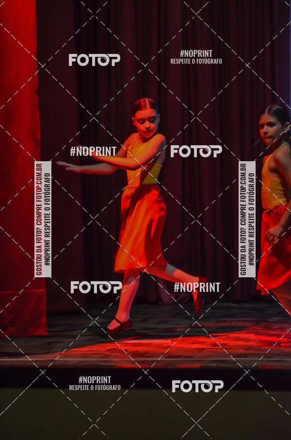 Buy your photos of the eventApresentao de dana  da Escola Uruguai na Escola Rainha do Brasil on Fotop