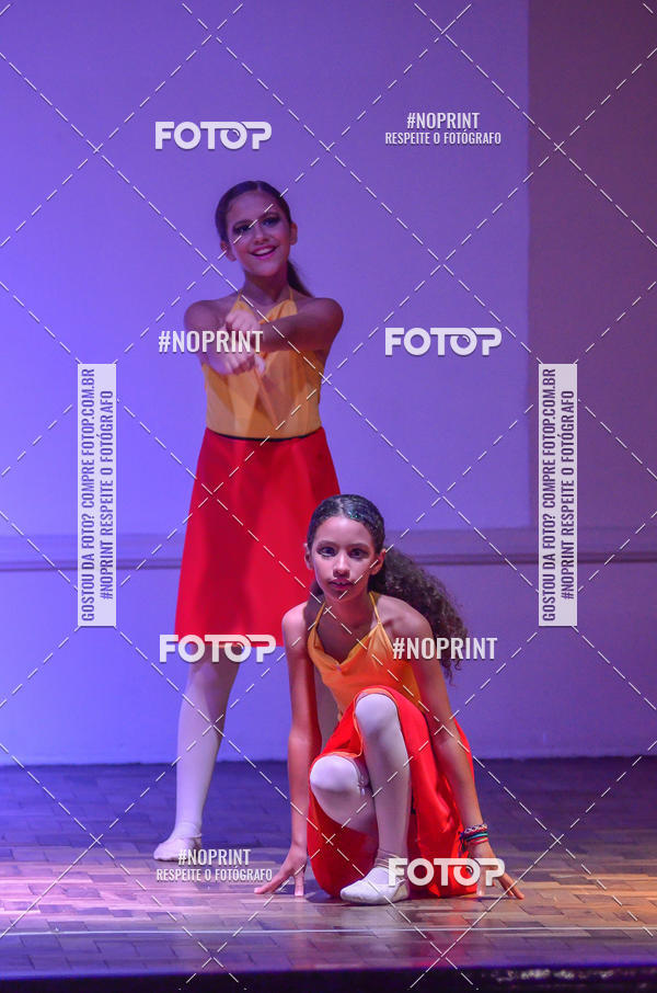 Buy your photos of the eventApresentao de dana  da Escola Uruguai na Escola Rainha do Brasil on Fotop