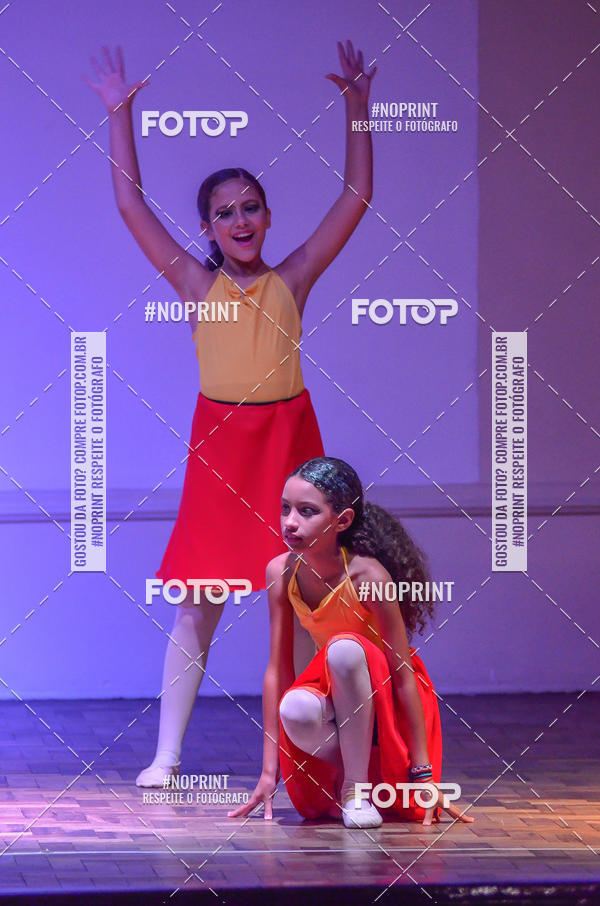 Buy your photos of the eventApresentao de dana  da Escola Uruguai na Escola Rainha do Brasil on Fotop