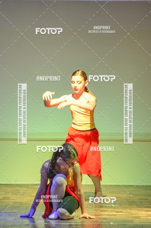 Buy your photos of the eventApresentao de dana  da Escola Uruguai na Escola Rainha do Brasil on Fotop