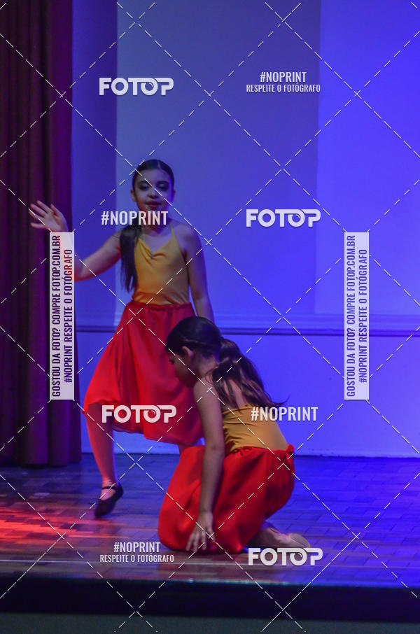 Buy your photos of the eventApresentao de dana  da Escola Uruguai na Escola Rainha do Brasil on Fotop