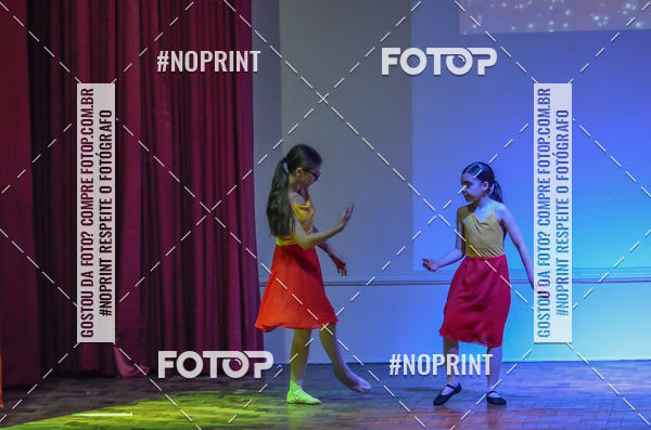 Buy your photos of the eventApresentao de dana  da Escola Uruguai na Escola Rainha do Brasil on Fotop