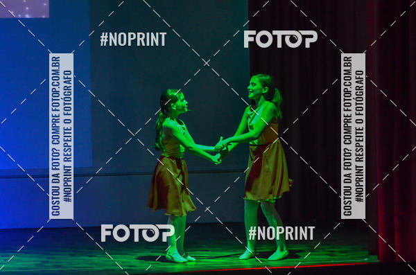 Buy your photos of the eventApresentao de dana  da Escola Uruguai na Escola Rainha do Brasil on Fotop