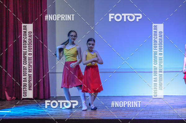 Buy your photos of the eventApresentao de dana  da Escola Uruguai na Escola Rainha do Brasil on Fotop