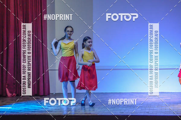 Buy your photos of the eventApresentao de dana  da Escola Uruguai na Escola Rainha do Brasil on Fotop