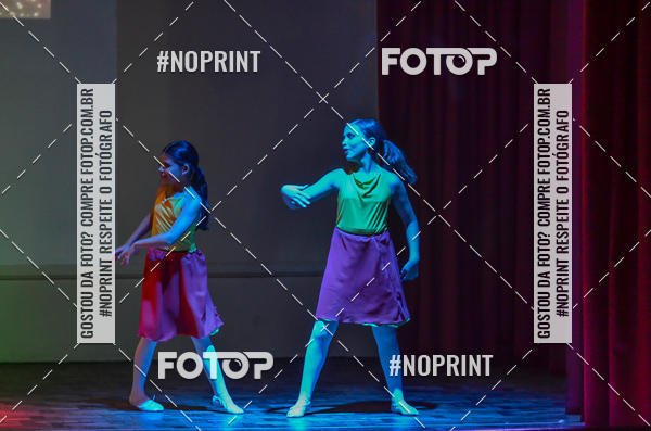 Buy your photos of the eventApresentao de dana  da Escola Uruguai na Escola Rainha do Brasil on Fotop
