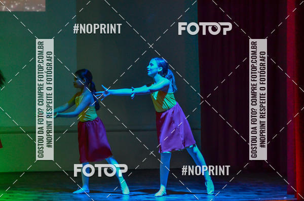 Buy your photos of the eventApresentao de dana  da Escola Uruguai na Escola Rainha do Brasil on Fotop