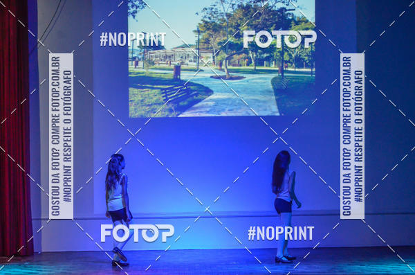 Buy your photos of the eventApresentao de dana  da Escola Uruguai na Escola Rainha do Brasil on Fotop