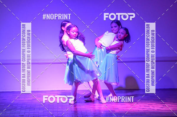 Buy your photos of the eventApresentao de dana  da Escola Uruguai na Escola Rainha do Brasil on Fotop