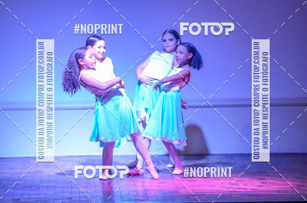 Buy your photos of the eventApresentao de dana  da Escola Uruguai na Escola Rainha do Brasil on Fotop