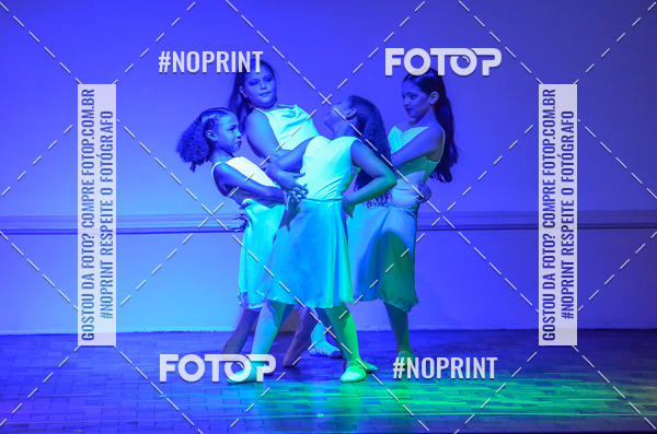 Buy your photos of the eventApresentao de dana  da Escola Uruguai na Escola Rainha do Brasil on Fotop