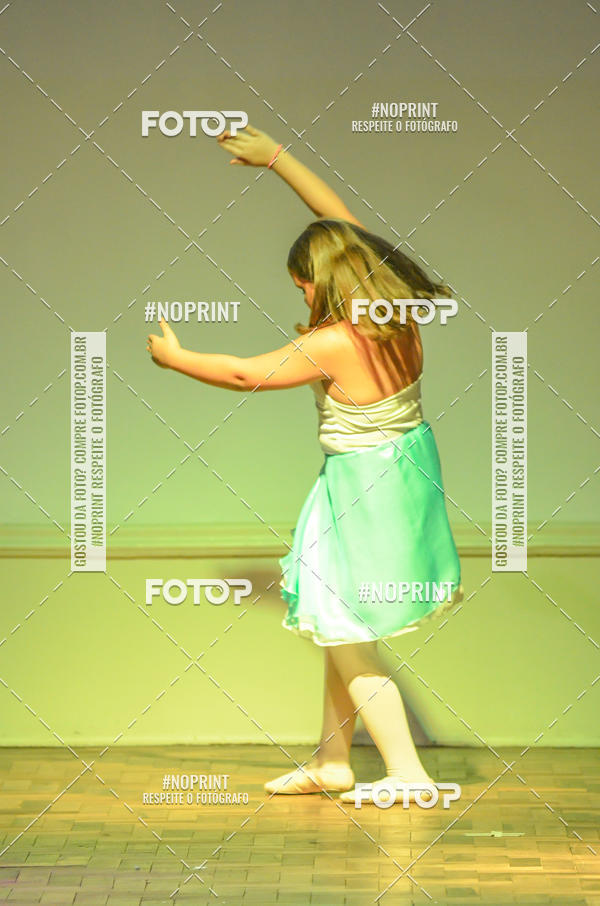 Buy your photos of the eventApresentao de dana  da Escola Uruguai na Escola Rainha do Brasil on Fotop