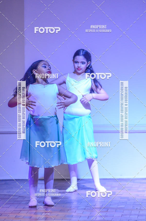 Buy your photos of the eventApresentao de dana  da Escola Uruguai na Escola Rainha do Brasil on Fotop