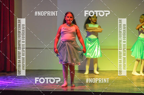 Buy your photos of the eventApresentao de dana  da Escola Uruguai na Escola Rainha do Brasil on Fotop