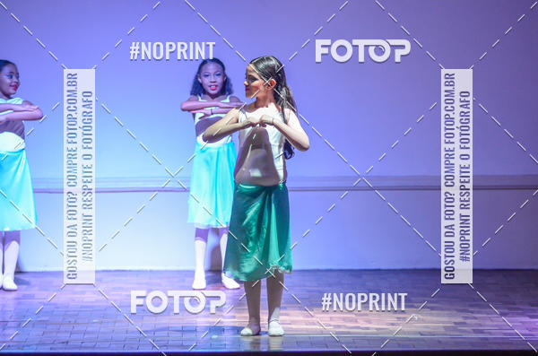 Buy your photos of the eventApresentao de dana  da Escola Uruguai na Escola Rainha do Brasil on Fotop